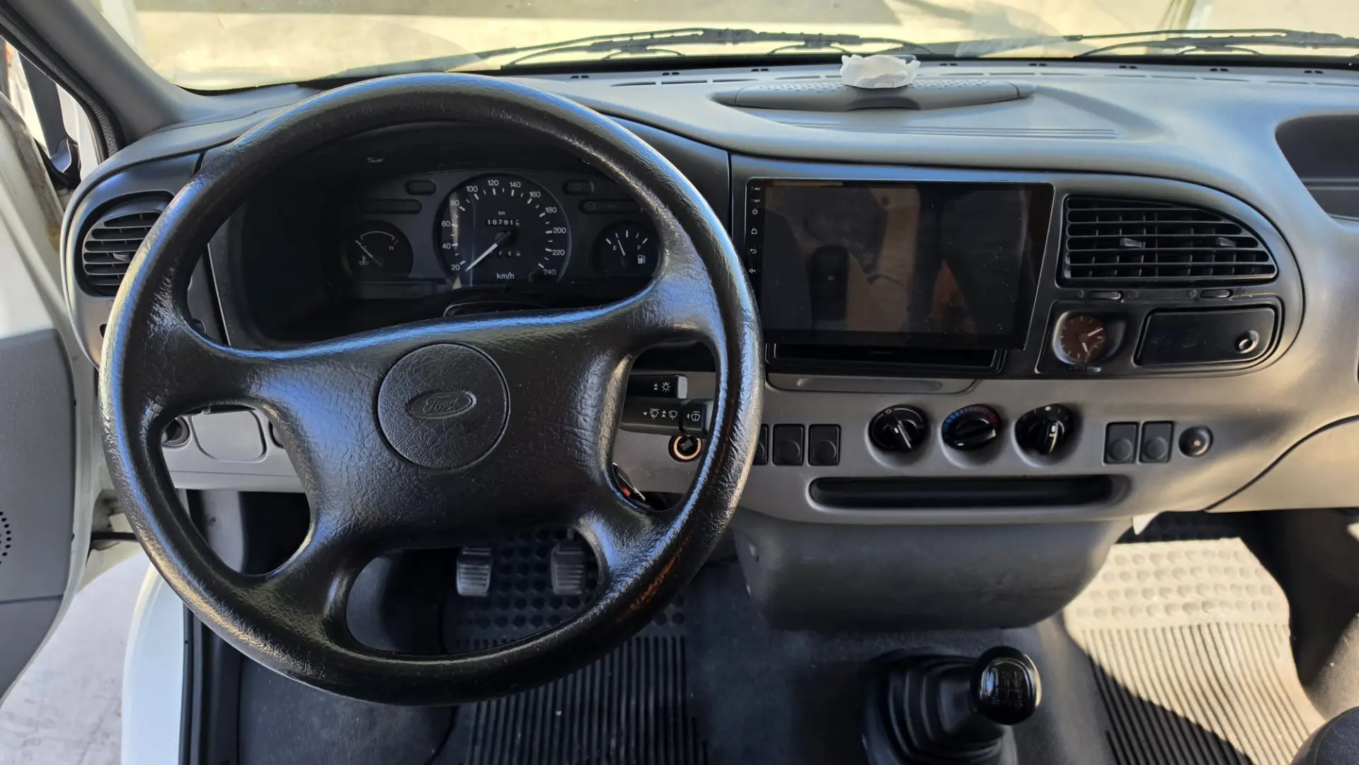 Ford Transit pilote 12