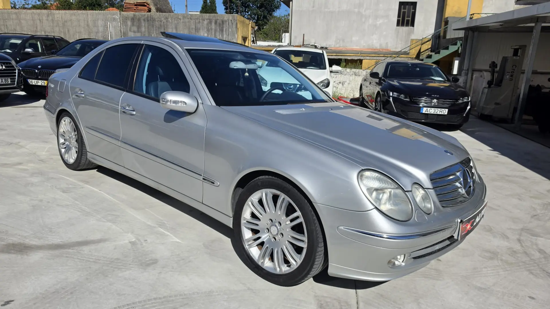 Mercedes-Benz 240 2