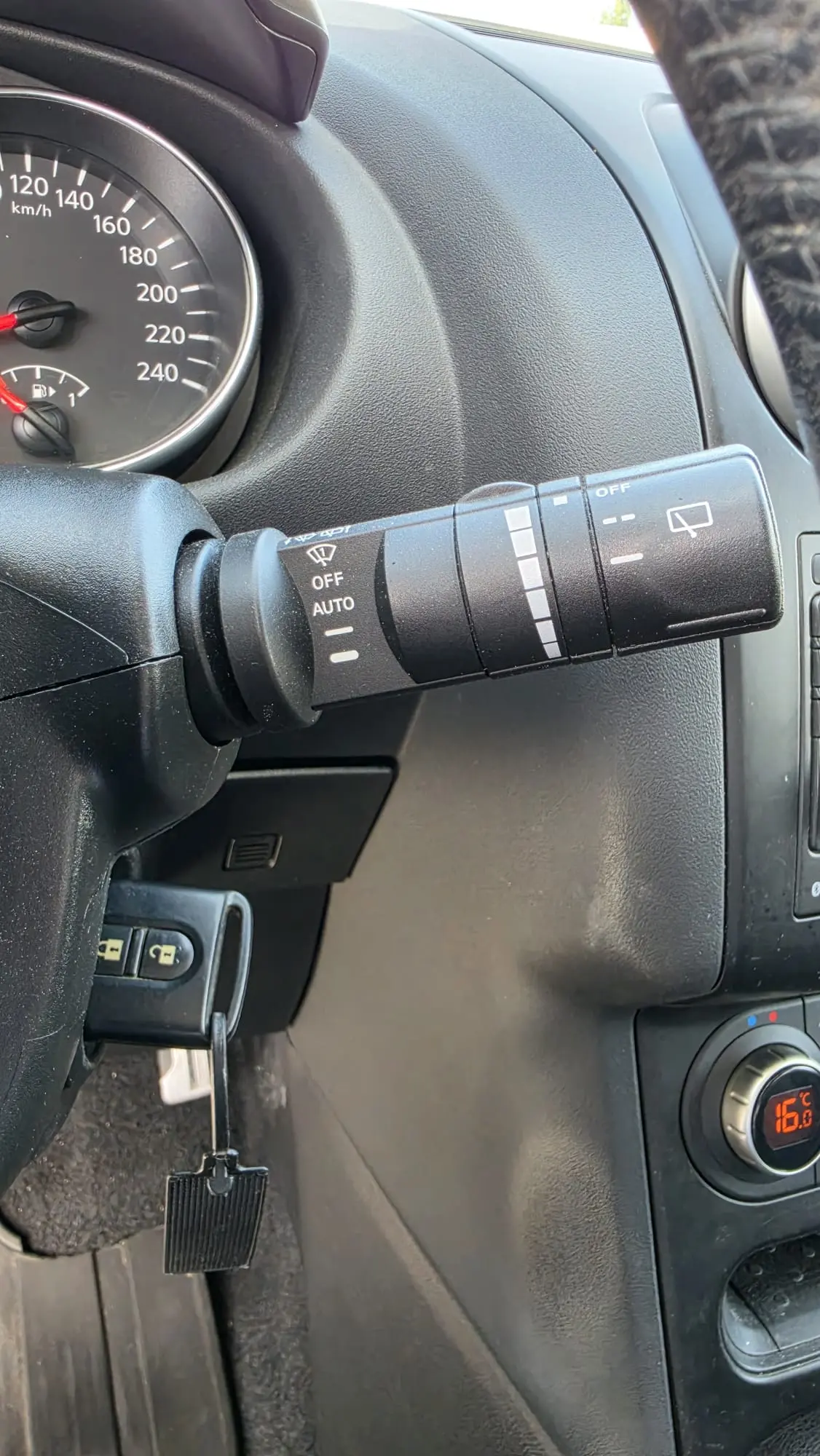 Nissan Qashqai +2 1.6 dCi Tekna Premium 18 360 S&S 15