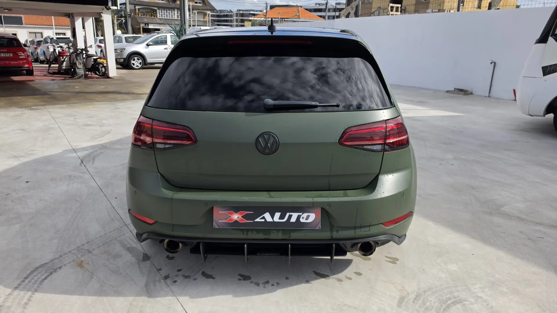 Volkswagen Golf 2.0 TSi GTi DSG Performance 7