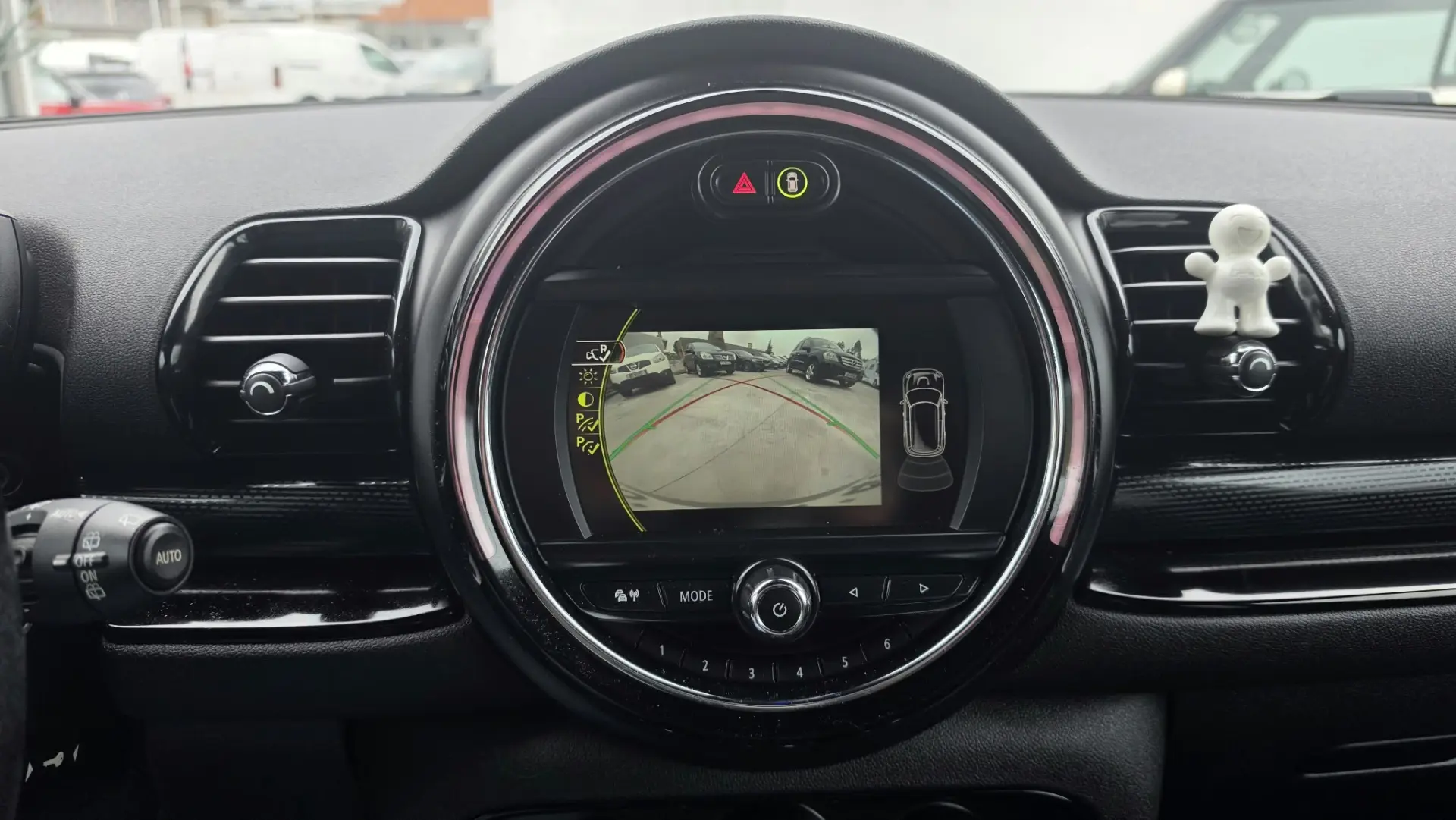 MINI Countryman One D Sport Edition 12