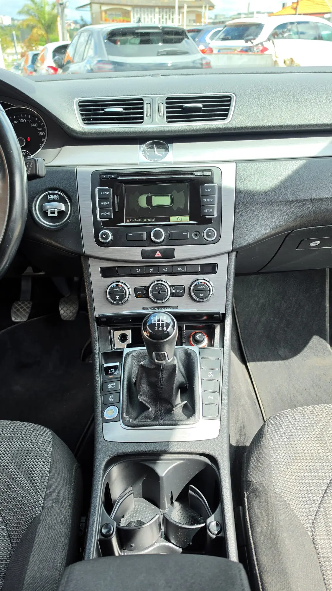 Volkswagen Passat Variant 1.6 TDI BlueMotion 11