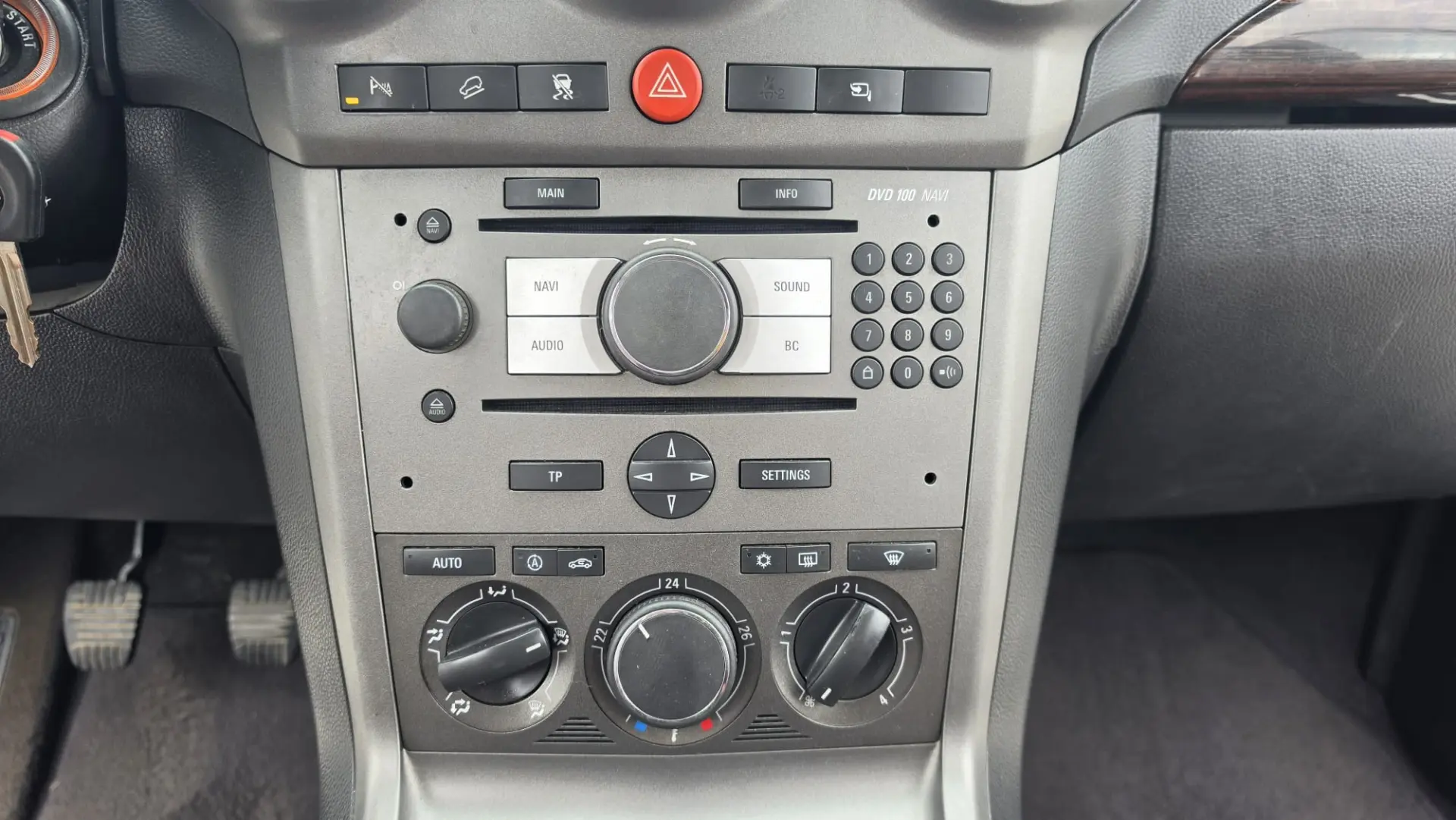 Opel Antara 2.0 CDTI 13