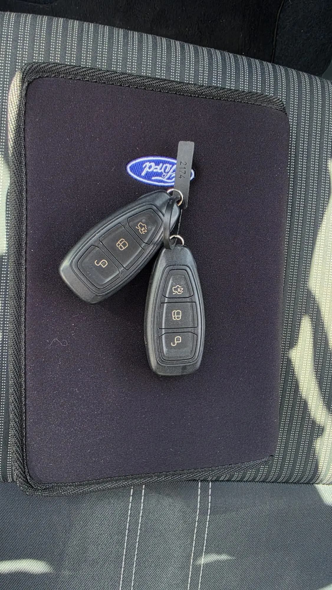 Ford Grand C-Max 1.6 TDCi Titanium Edition S/S 14