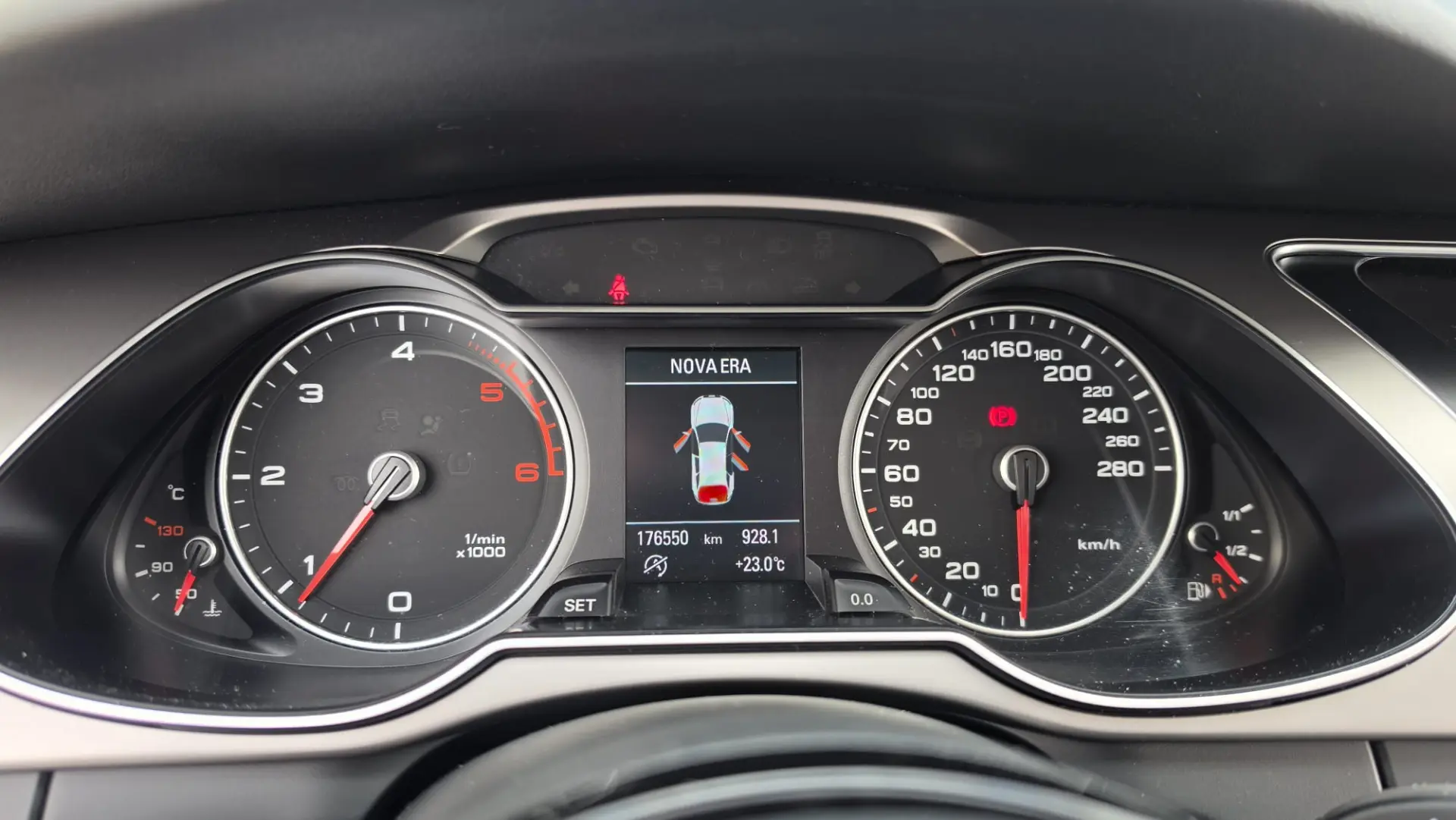 Audi A4 Allroad 2.0 TDI quattro 9