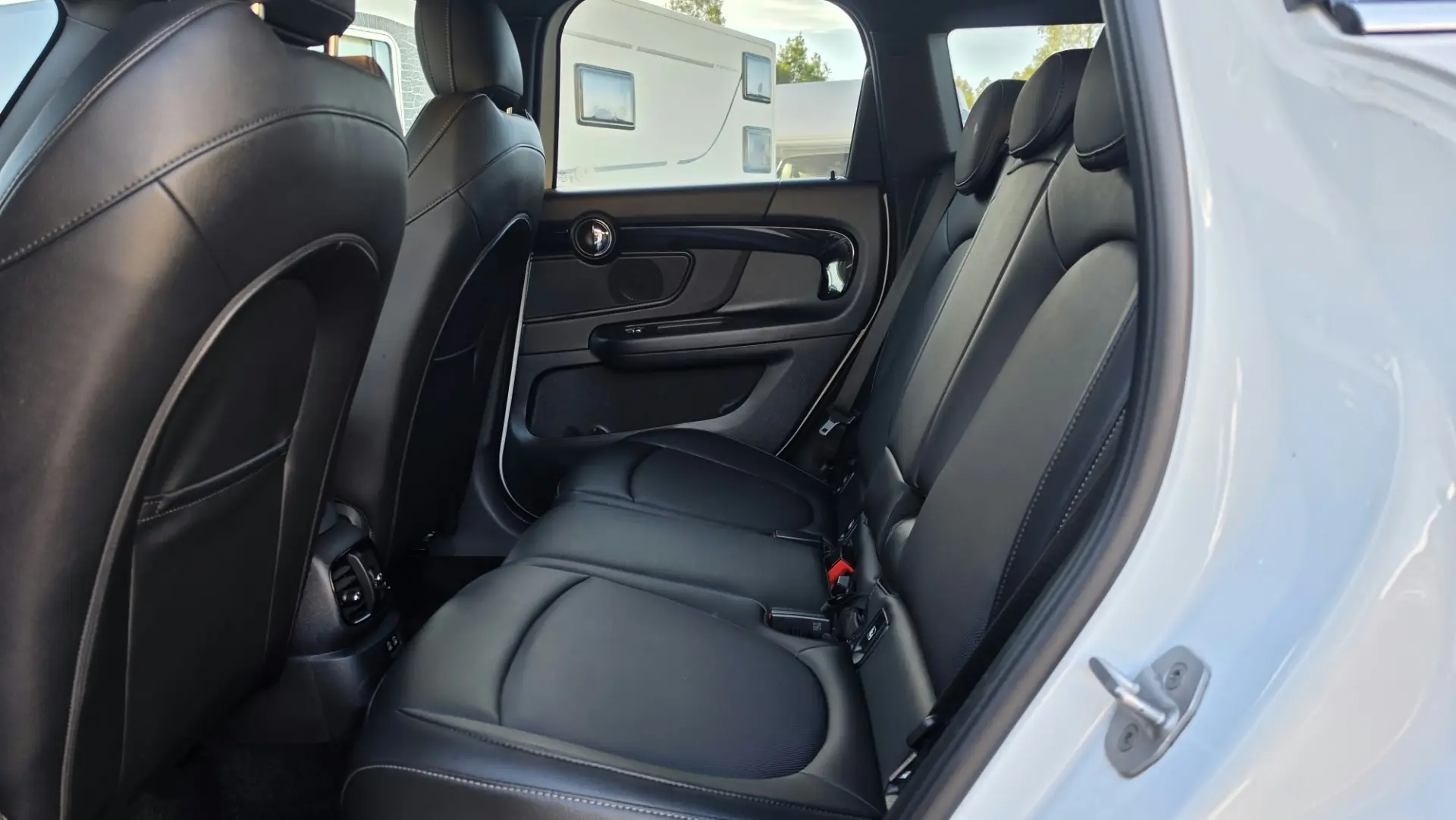 MINI Countryman One D Sport Edition Auto 17