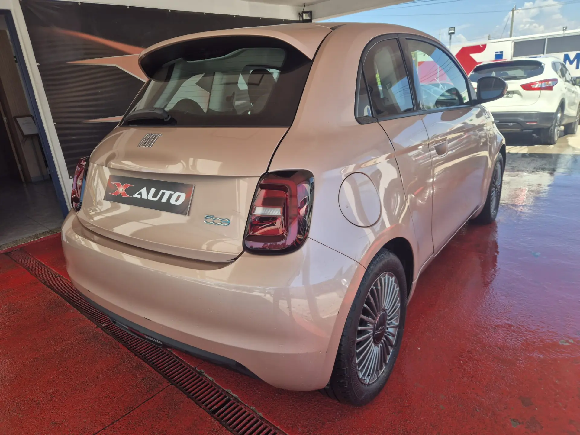 Fiat 500e Icon 2
