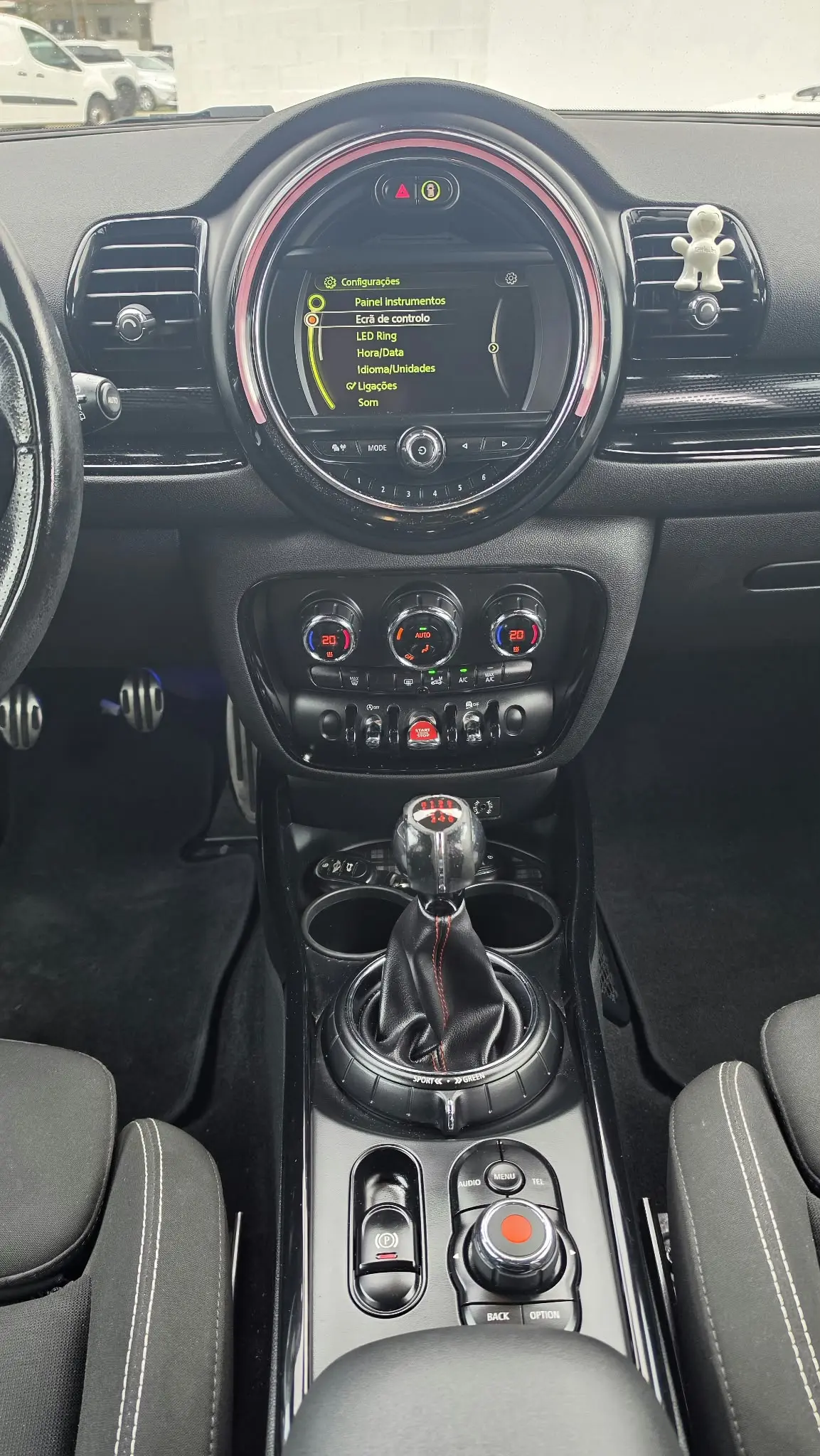 MINI Countryman One D Sport Edition 15