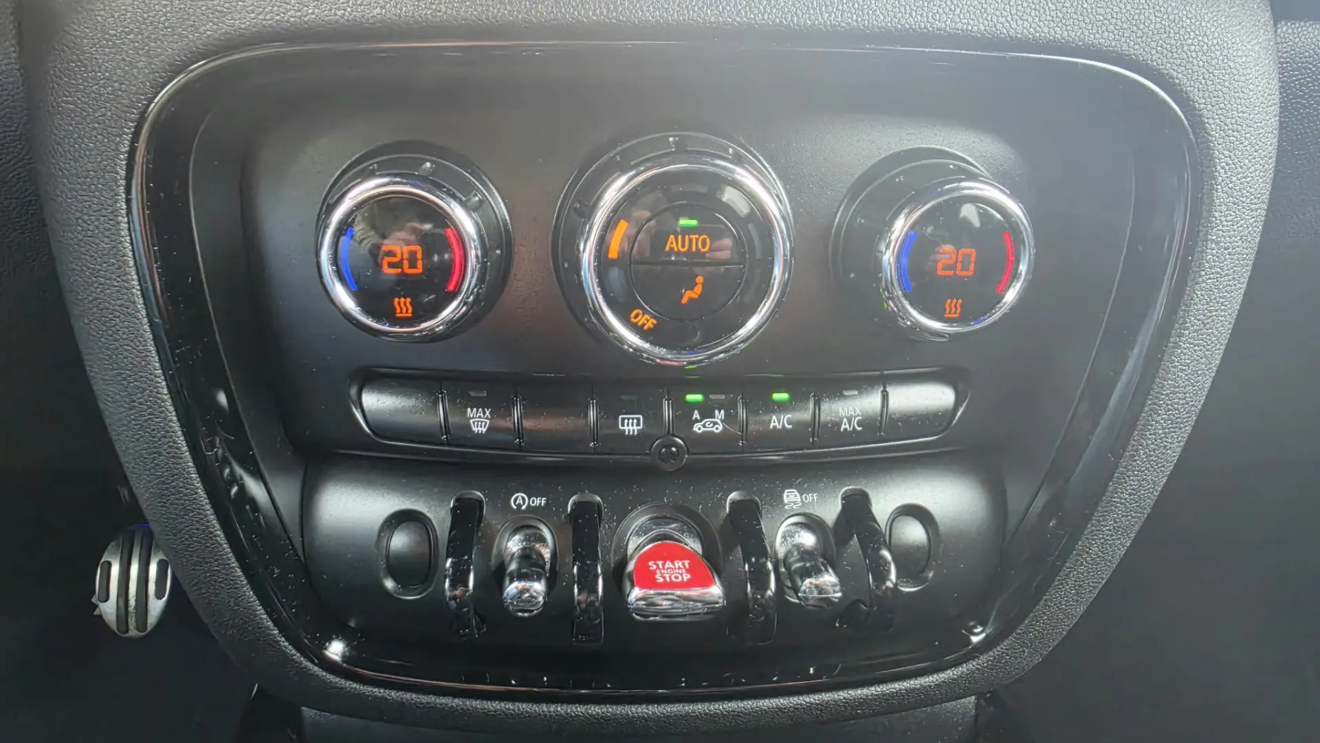 MINI Countryman One D Sport Edition 17