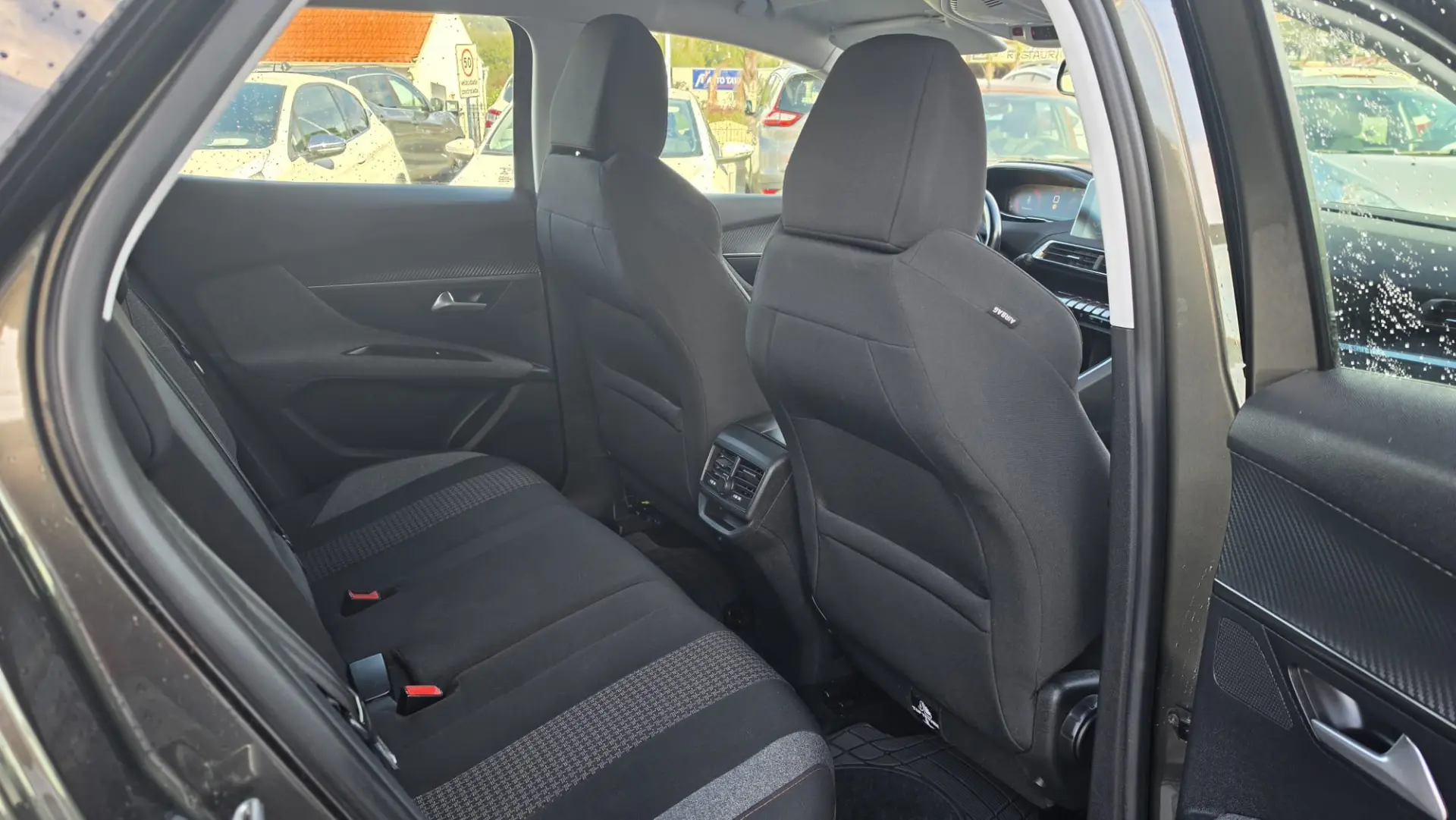 Peugeot 3008 1.6 BlueHDi Active 13