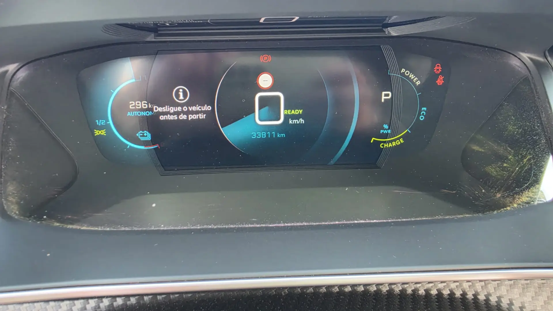 Peugeot e-2008 Allure 12