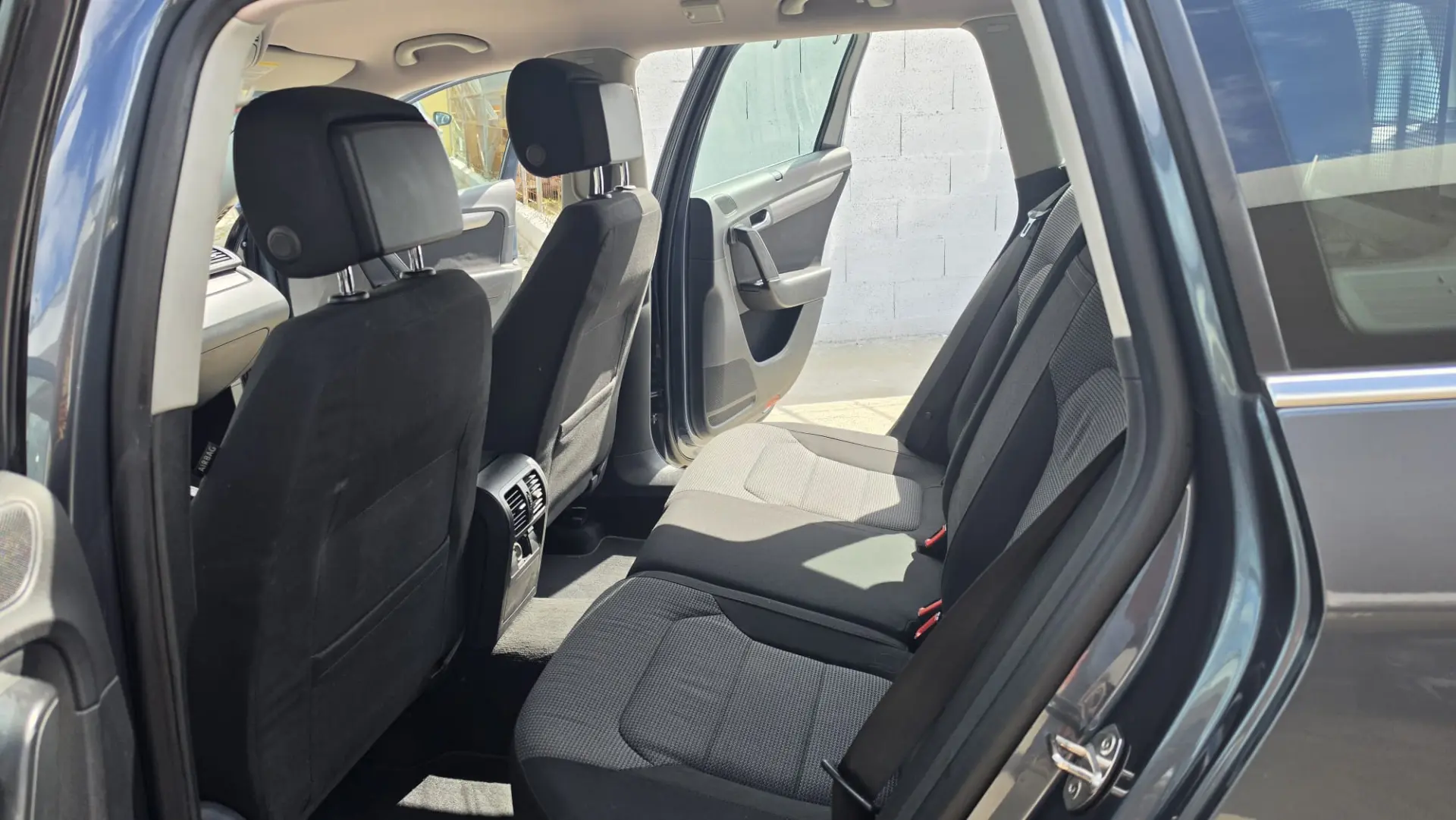 Volkswagen Passat Variant 1.6 TDI BlueMotion 14