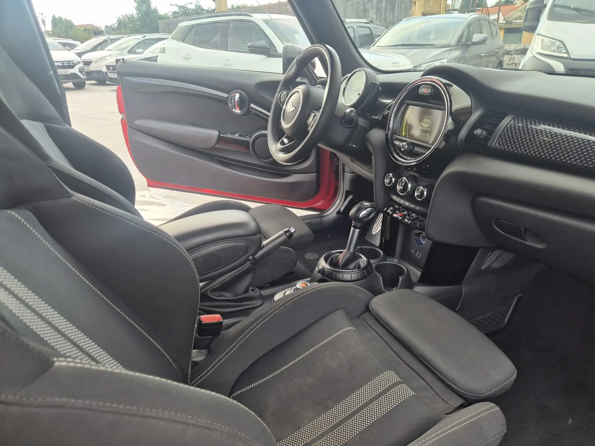 MINI 3 Portas Cooper SD Auto Desportiva 4