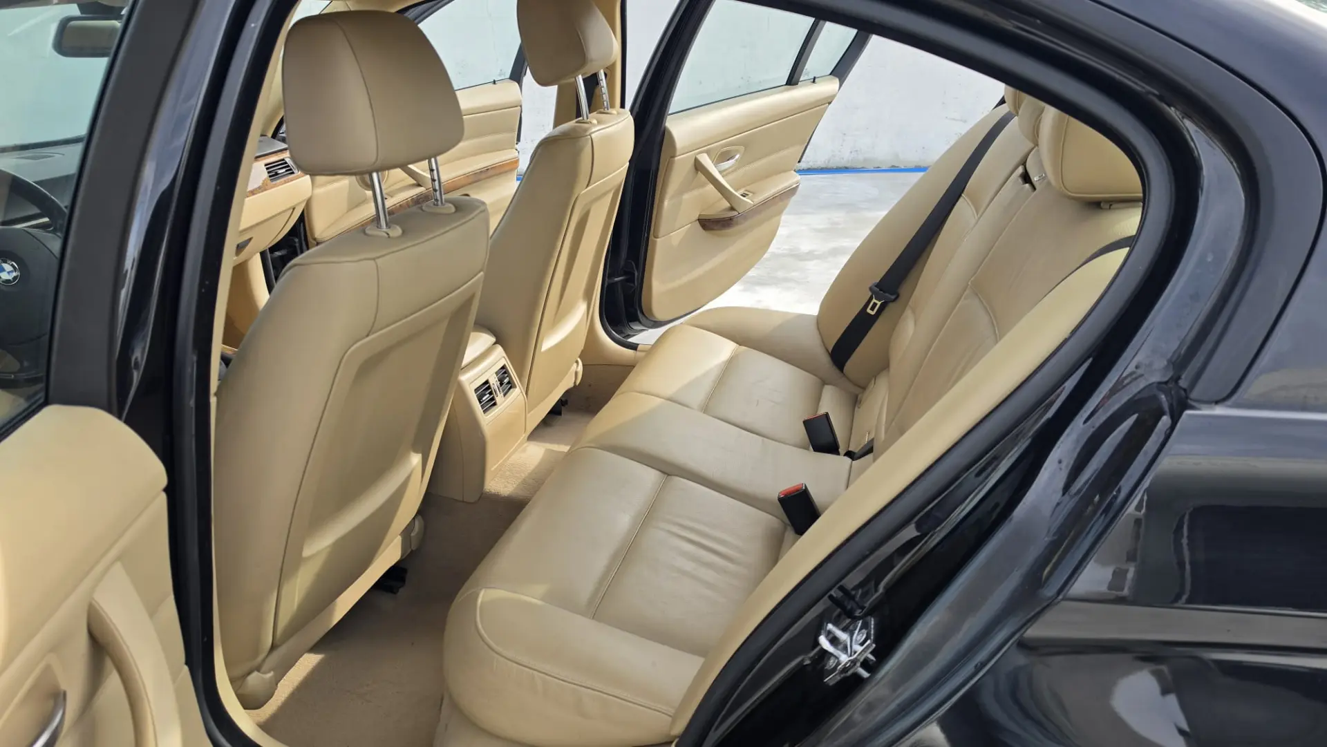 BMW 318 d 12