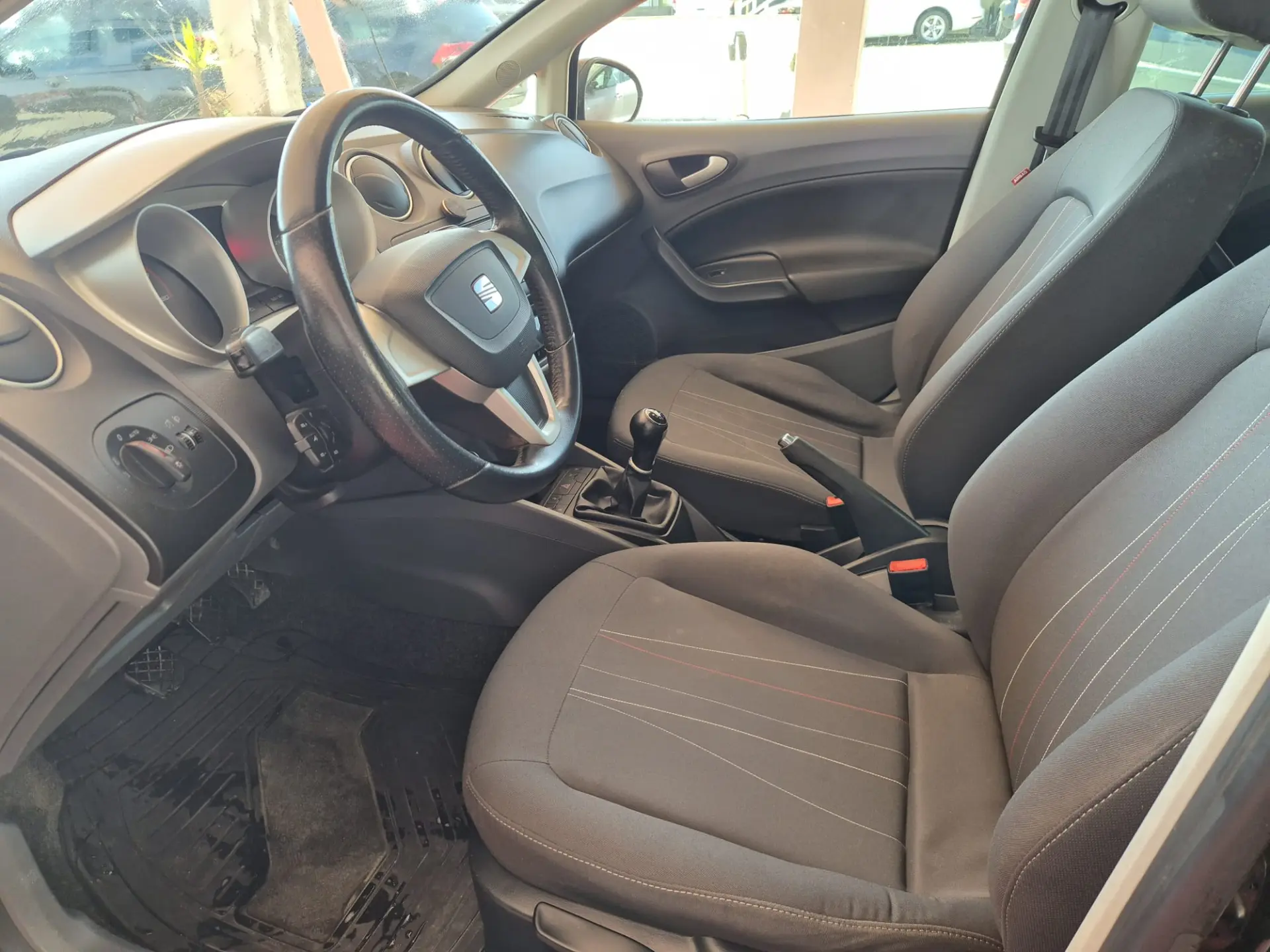 SEAT Ibiza 1.2 12V Copa 5