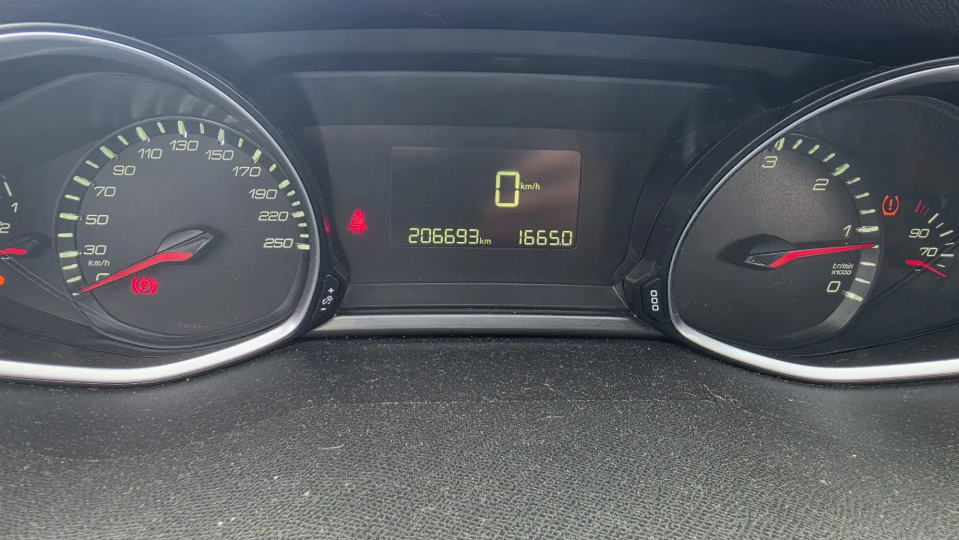 Peugeot 308 SW 1.6 BlueHDi Style 10