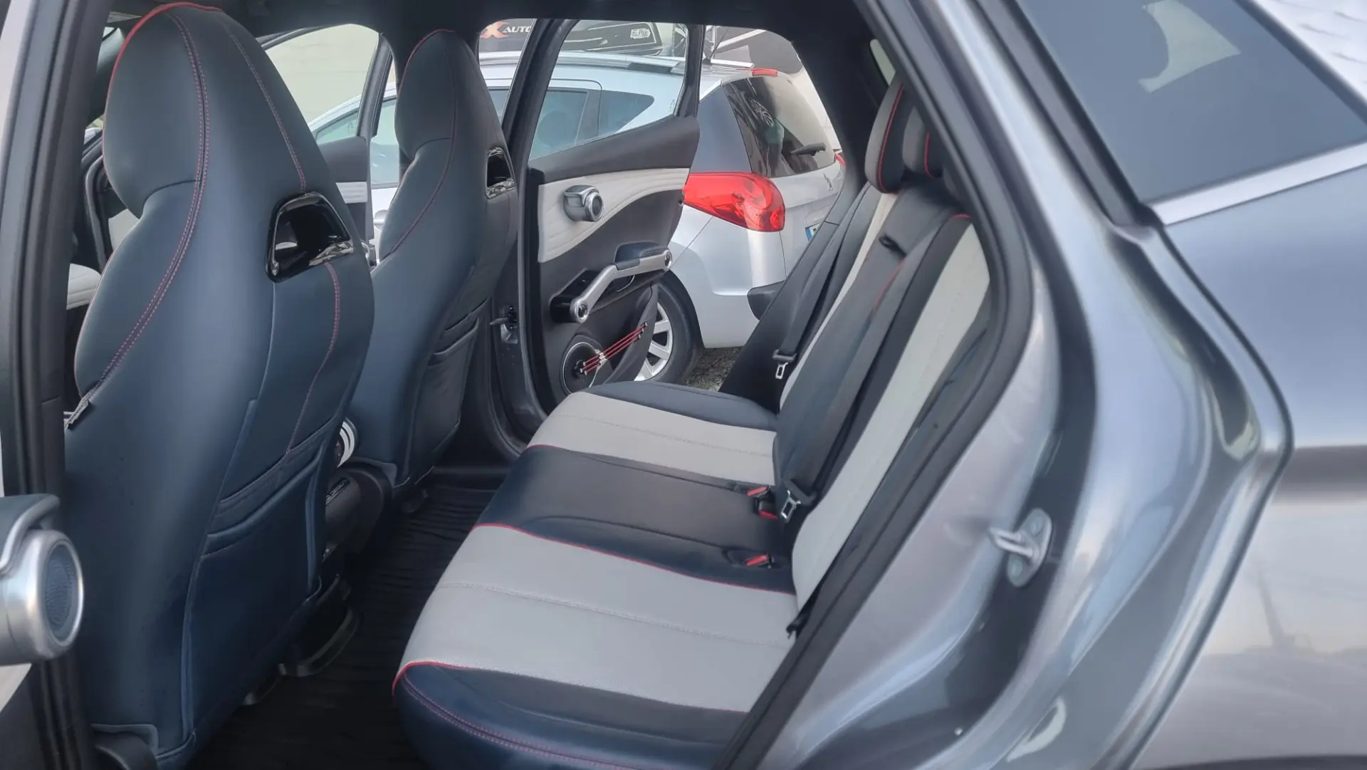 BYD Atto 3 60.48 kWh Design 6