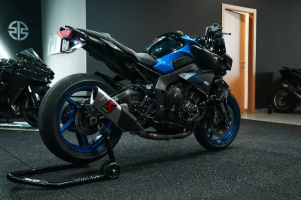 Yamaha MT-10 Outro 10