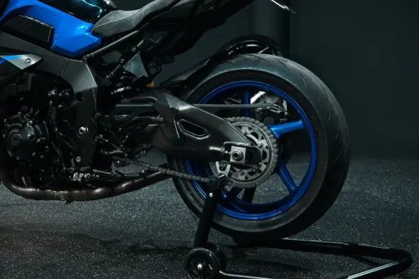 Yamaha MT-10 Outro 8