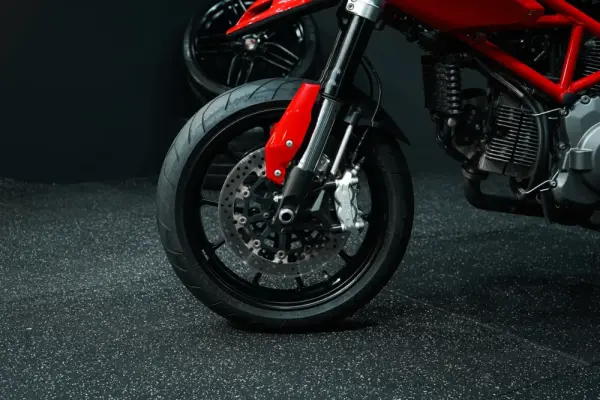 Ducati Hypermotard Outro 5