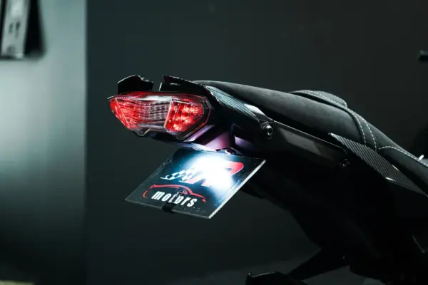 Yamaha MT-10 Outro 12