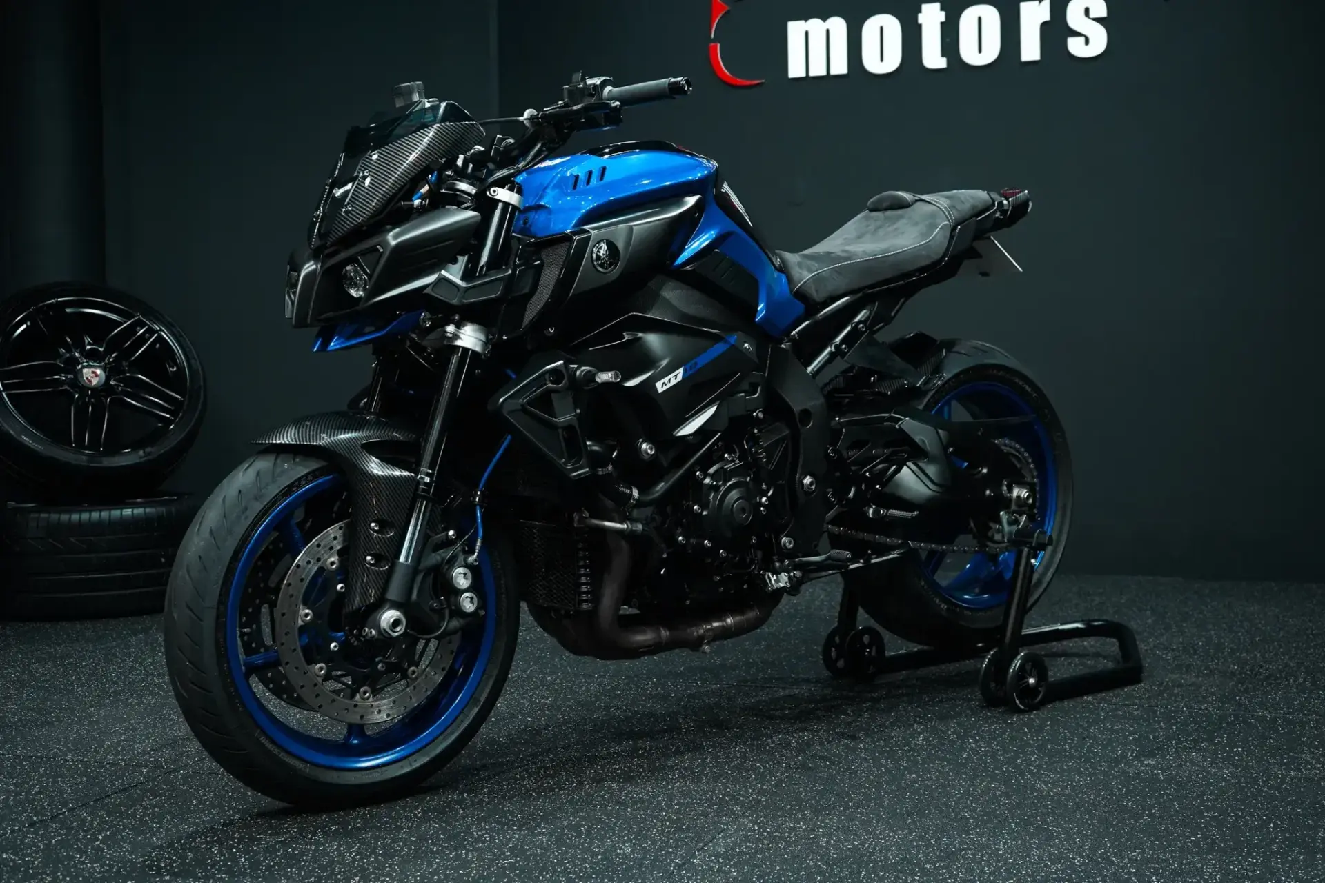 Yamaha MT-10 Outro 3