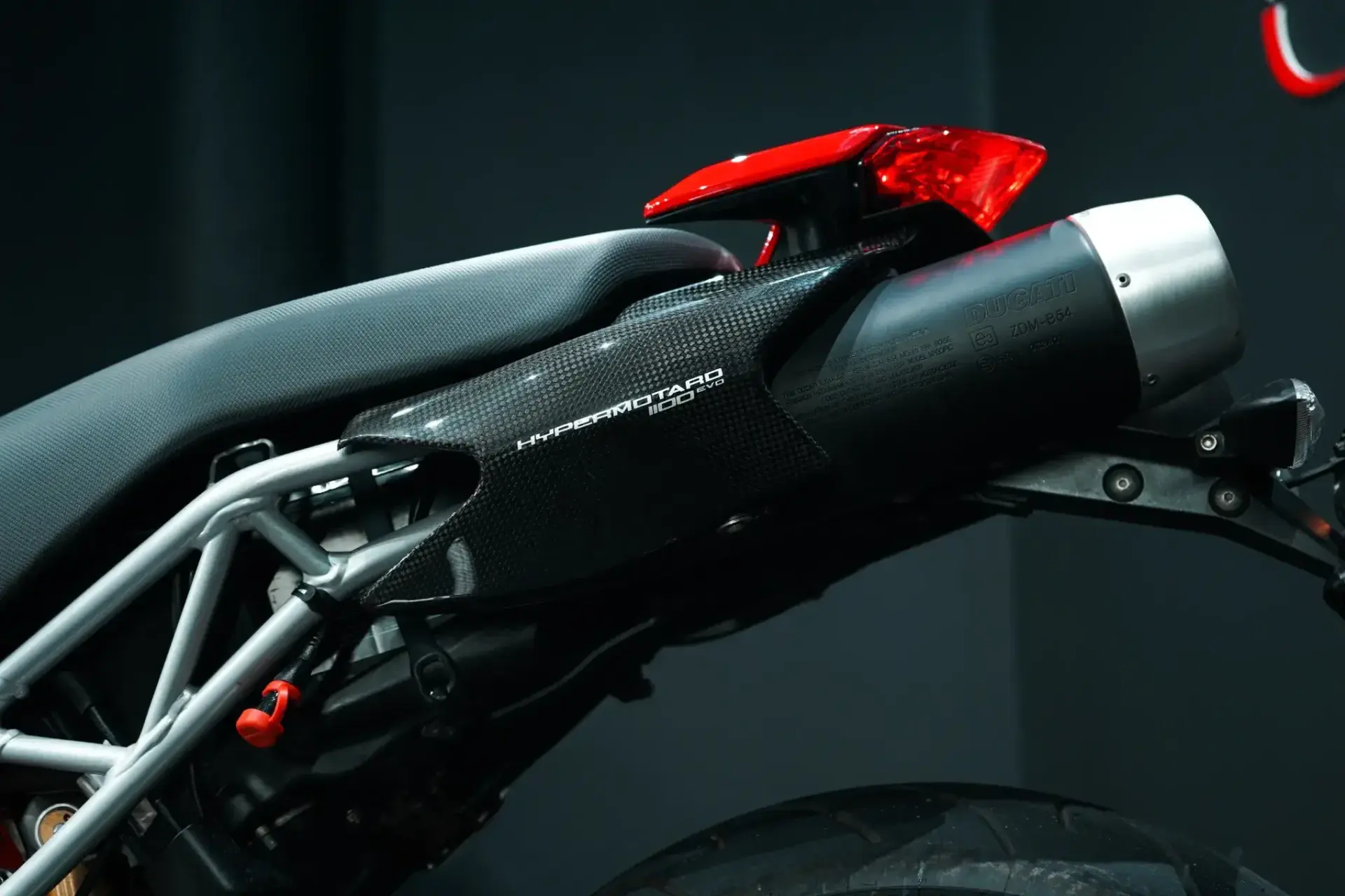 Ducati Hypermotard Outro 7