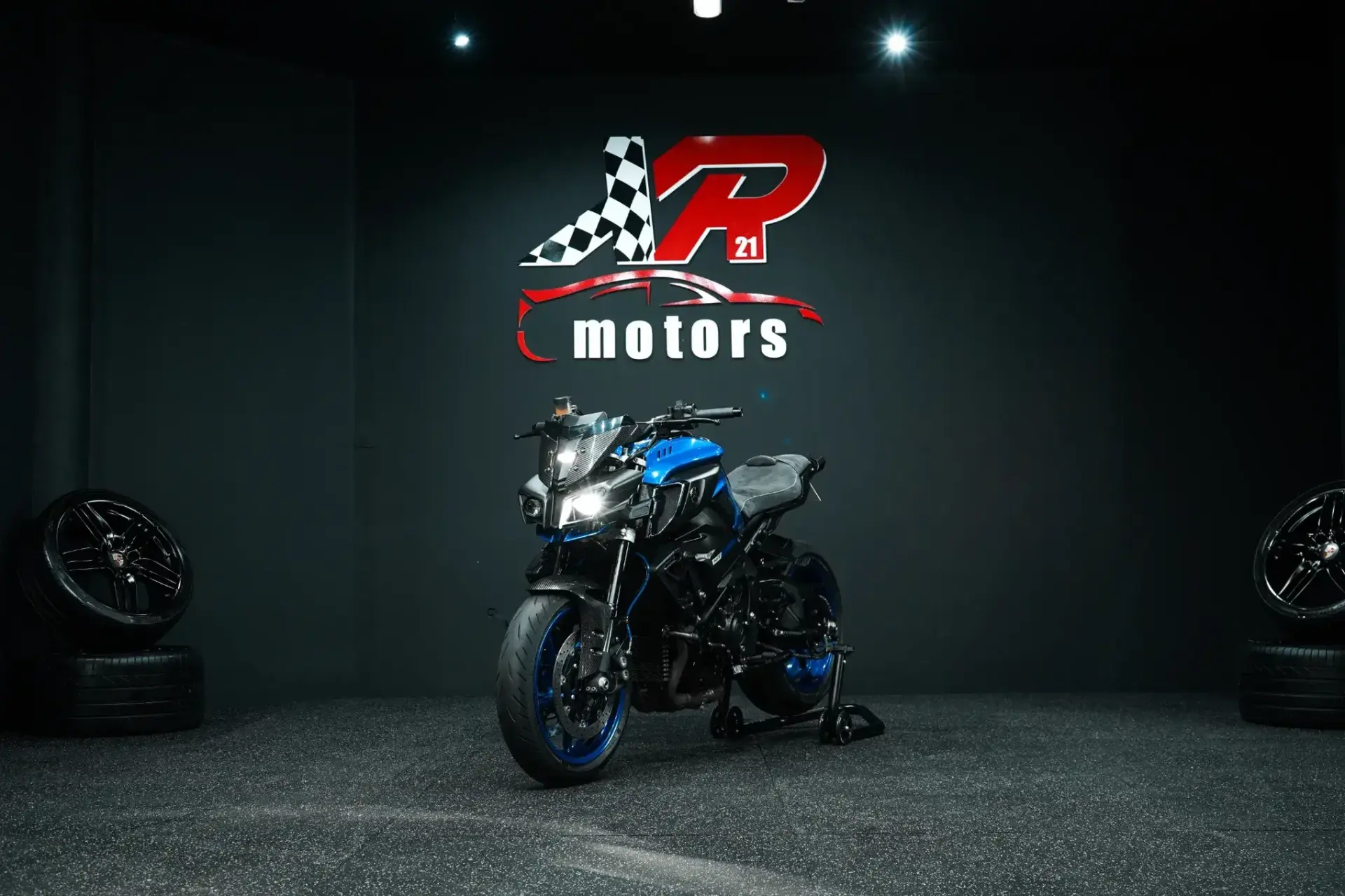 Yamaha MT-10 Outro 2