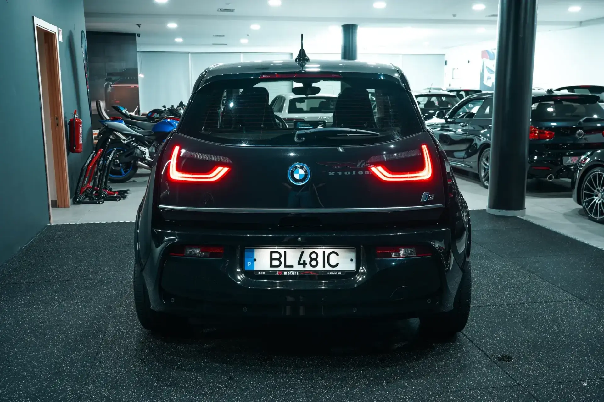 BMW i3 (120 Ah) 8