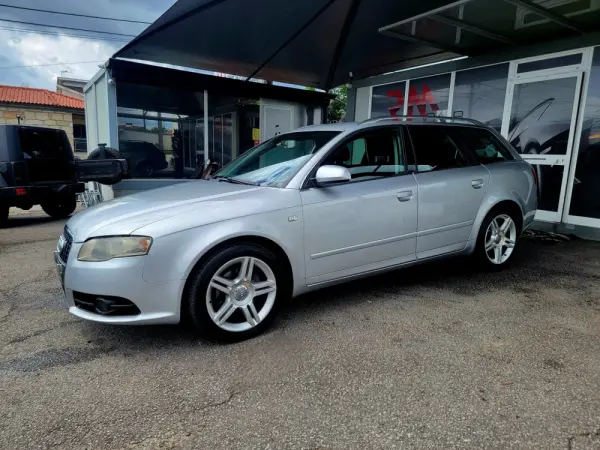 Audi A4 Avant 2.0 TDi S-line 11