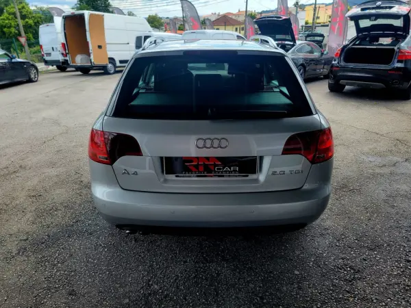 Audi A4 Avant 2.0 TDi S-line 13