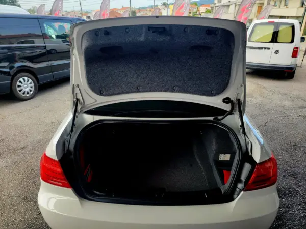 BMW 320 d Pack M 7