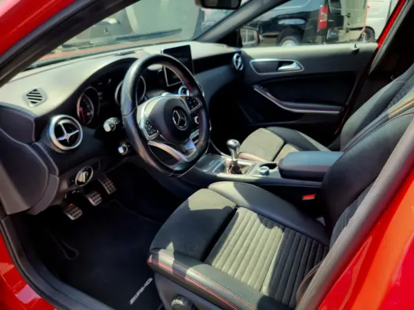 Mercedes-Benz A 180 CDi BlueEfficiency Edition AMG Line 15