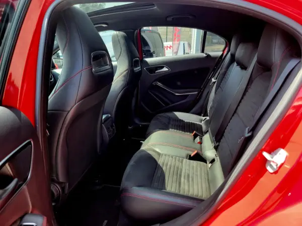Mercedes-Benz A 180 CDi BlueEfficiency Edition AMG Line 20