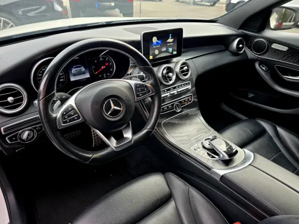 Mercedes-Benz C 220 BlueTEC AMG Line Aut. 22