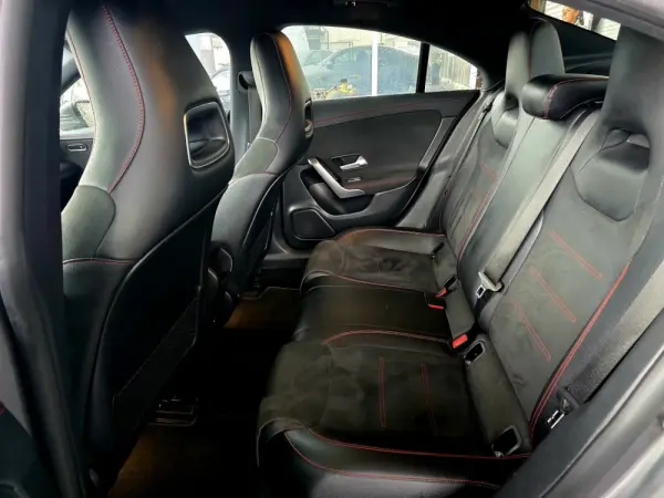 Mercedes-Benz CLA 200 CDi AMG Line 8