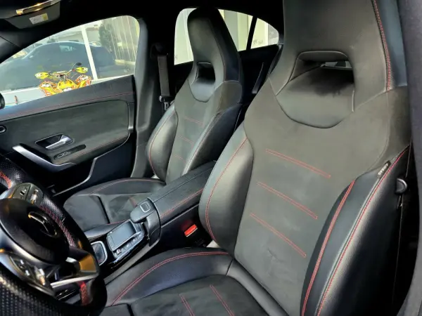 Mercedes-Benz CLA 200 CDi AMG Line 16