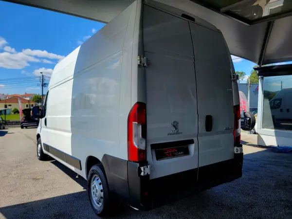 Peugeot Boxer 2.2 BlueHDi 335 L3H3 Pro 4