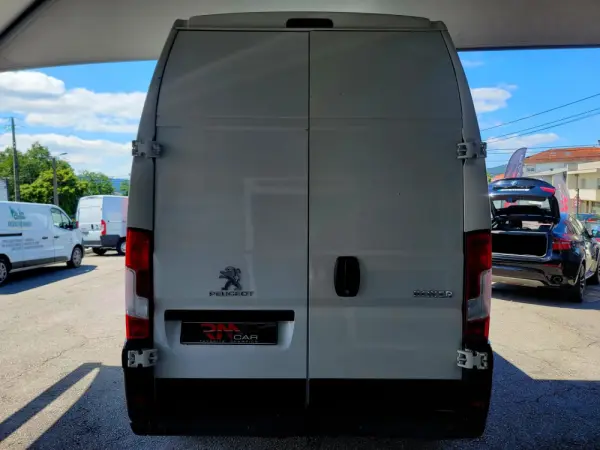 Peugeot Boxer 2.2 BlueHDi 335 L3H3 Pro 6