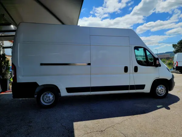Peugeot Boxer 2.2 BlueHDi 335 L3H3 Pro 7