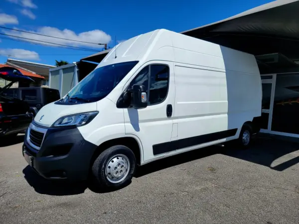 Peugeot Boxer 2.2 BlueHDi 335 L3H3 Pro 15