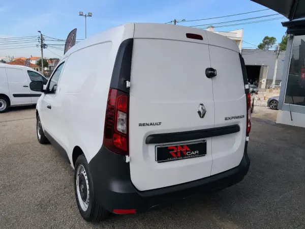 Renault Express 1.5 BLUE DCI EXTRA 4