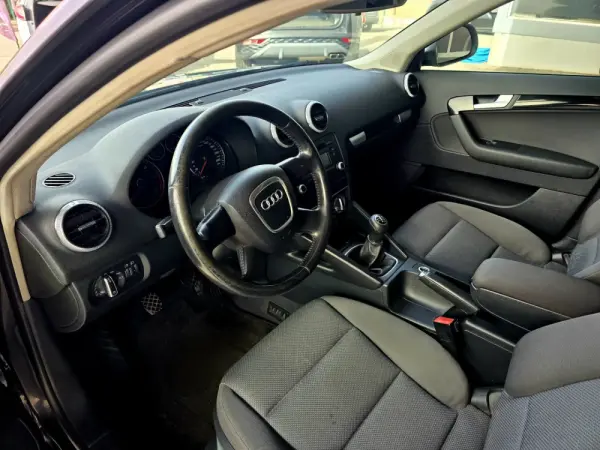 Audi A3 Sportback 1.6 TDi Sport 9