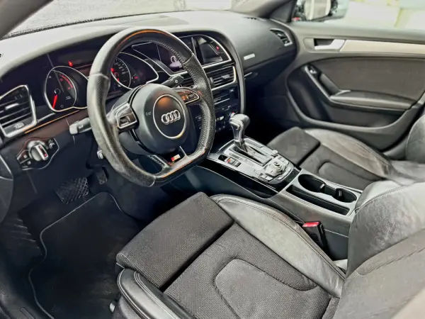 Audi A5 Sportback 2.0 TDI Multitronic S-line 7