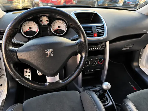 Peugeot 207 1.6 THP 16V Rally 14