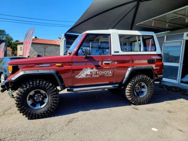 Toyota Land Cruiser BJ73 3.4 D 4