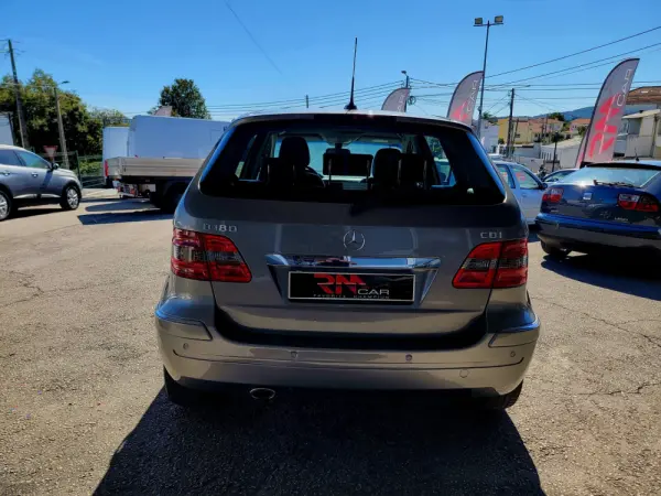 Mercedes-Benz B 180 B 180 CDI 4