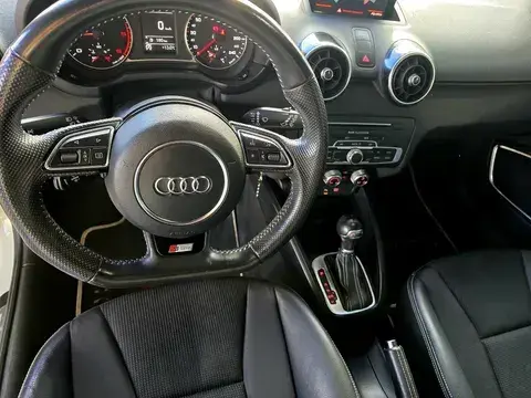 Audi A1 1.6 TDI S-line S tronic 11
