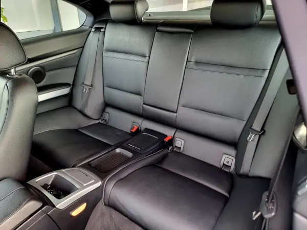 BMW 325 i M Sport Edition 11