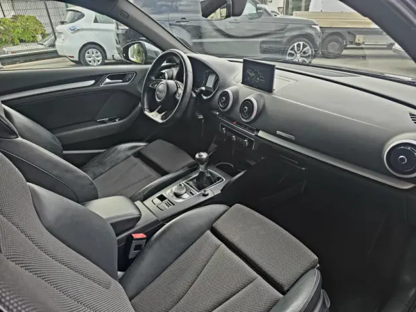 Audi A3 1.6 TDI S-line 13